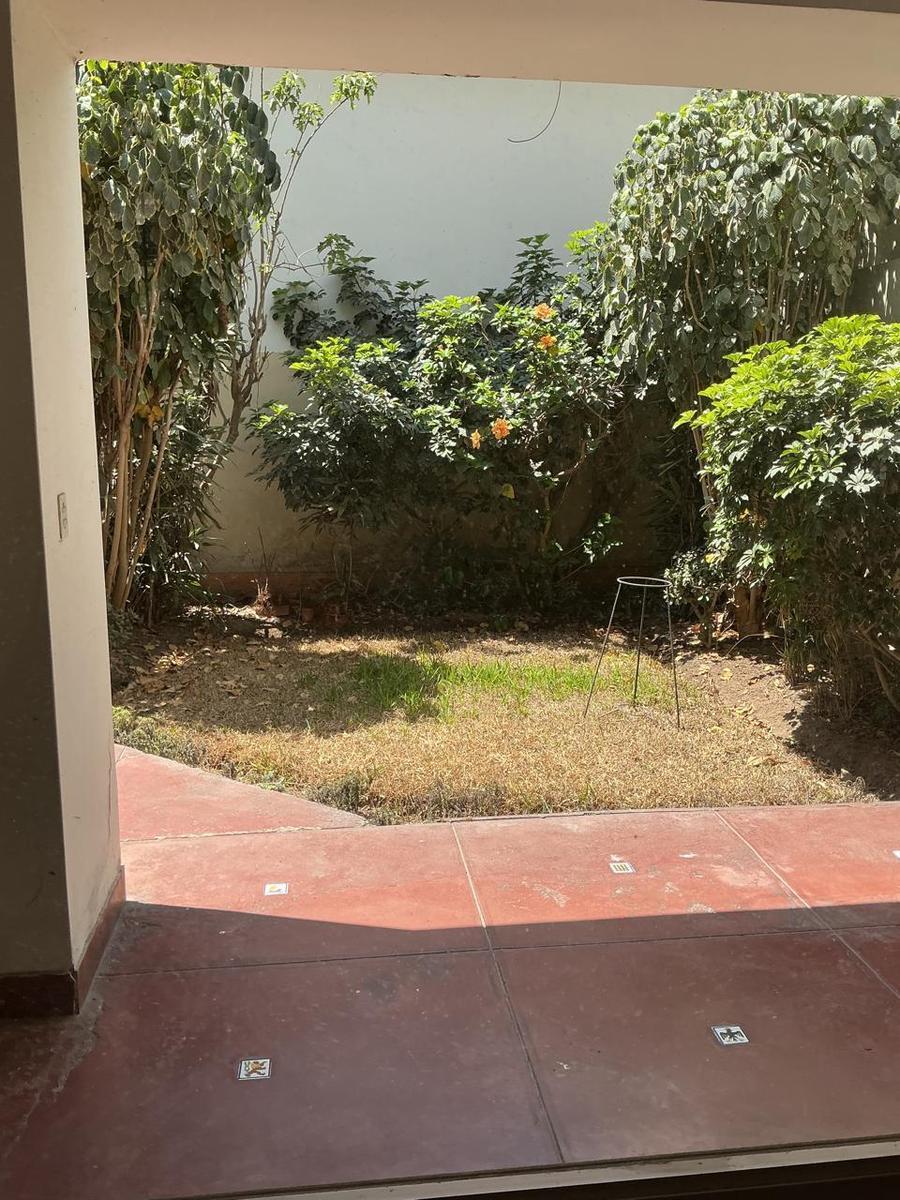 Vendo Terreno Amplio con Dos Casas en Calle Los Girasoles Mz G, Lt 20, Urb. Valle Hermoso, Surco
