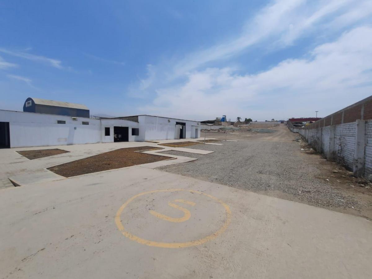 Terreno Industrial de 12, 697 m² Sobre La Antigua Panamericana Sur