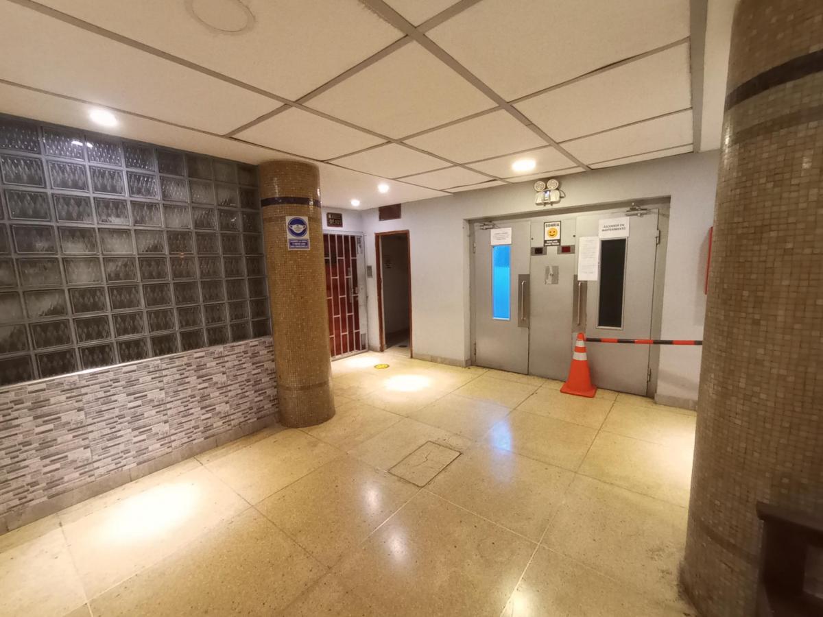 Alquiló Oficina Entre Pablo Bermúdez y Arenales.