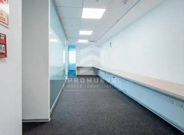 Oficina Corporativa Implementada en Alquiler – Edificio Vértice 22