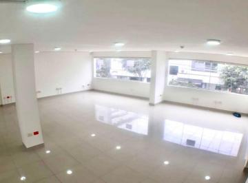 Alquilo Oficina en Zona Estratégica de Miraflores de 127 m² + 1 Estac. - en Av. La Paz, Miraflores