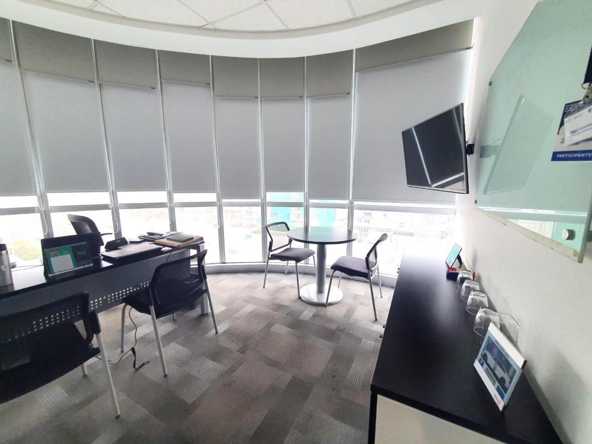 Alquilo Oficina de 461 m² Implementada en La Av. 28 de Julio, Miraflores