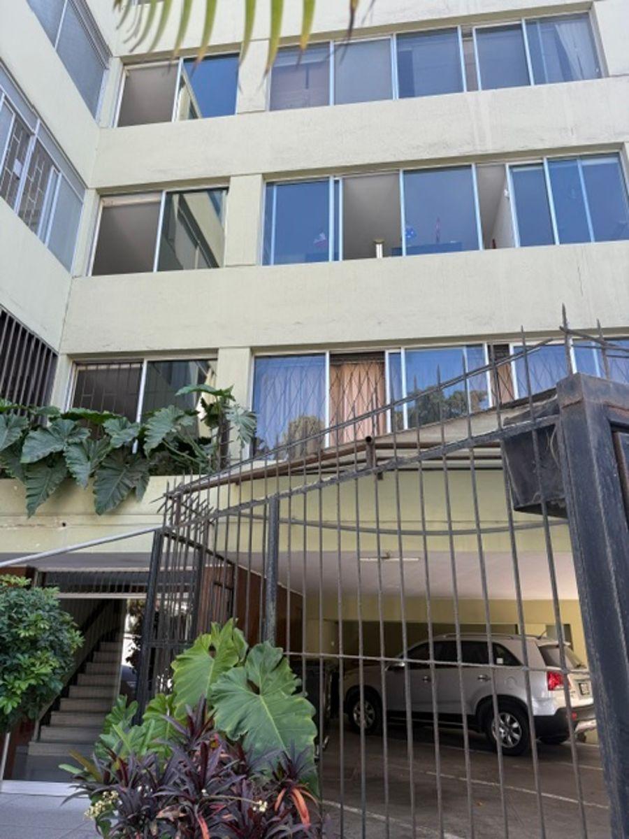 Oficina Administrativa, Cerca Cc Camino Real, Virgen del Pilar, Bosque Olivar. Calle Tranquila