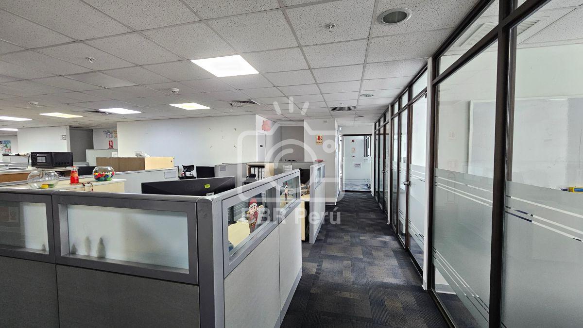 Oficina Implementada Para 90 - 100 Personas en San Isidro