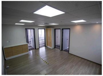 Extraordinaria Oficina Implementada 658 m² - Planta Completa - Camino Real