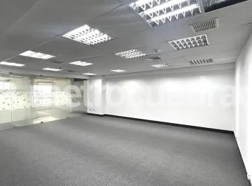 Oficina 256 m² – Implementada – San Isidro