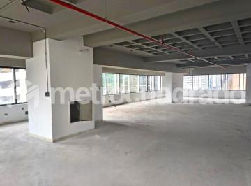 Oficina 2850 m² - Semi Implementada – San Isidro Financiero