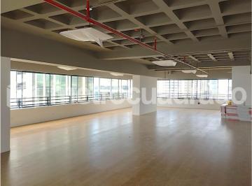 Oficina 950 m² - Semi Implementada – San Isidro Financiero