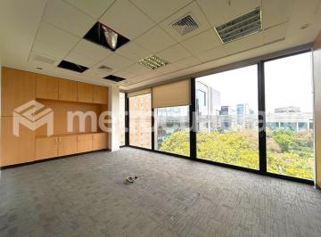 Oficina 795 m² – Semi - Implementada – San Isidro