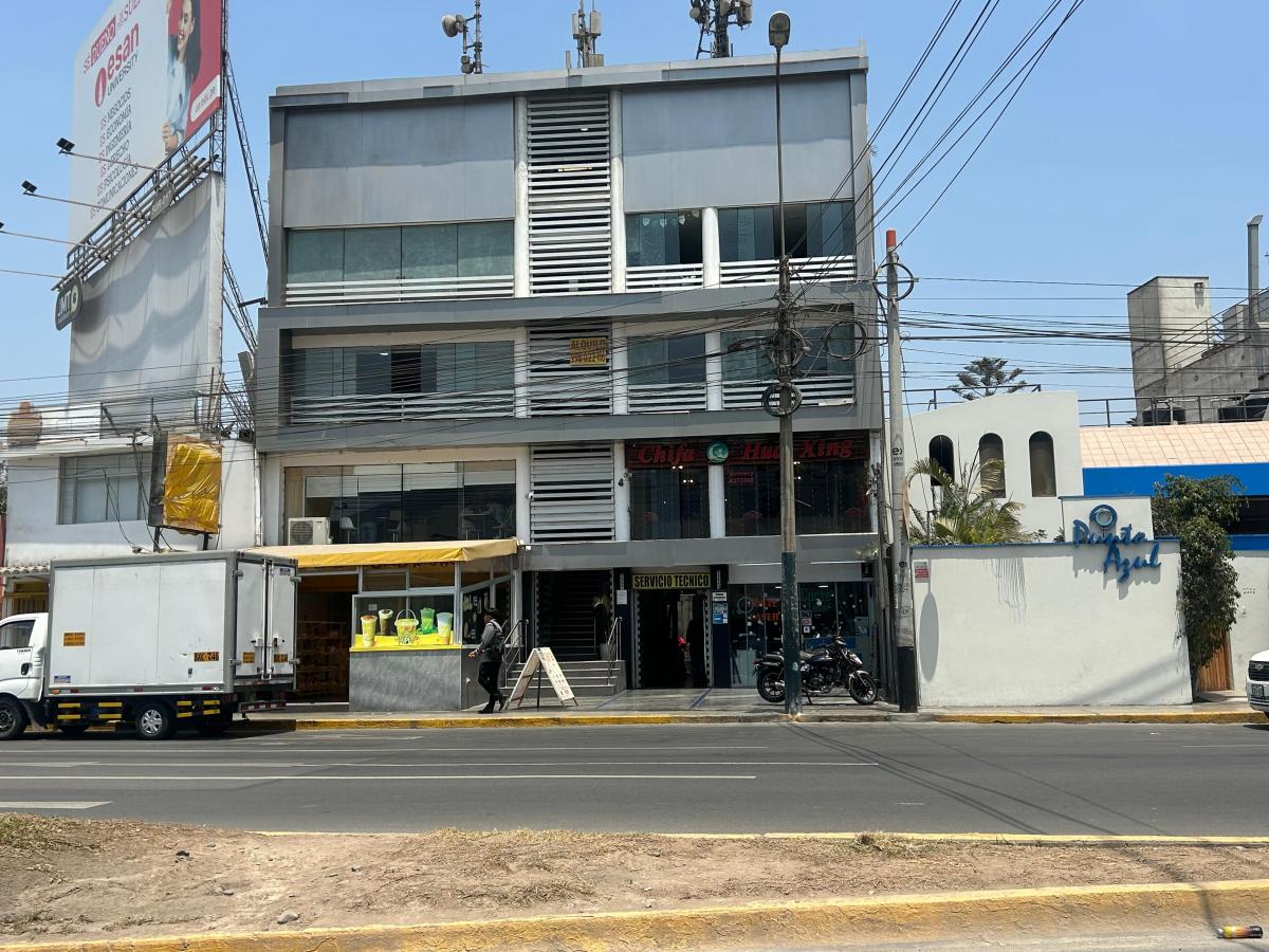 Alquilo Surco Oficina Adminstrativa Cerca Polo por U. P. c