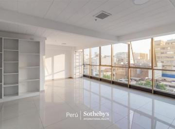 Oficina en El Corazón de Miraflores con Ubicación Preferente y Funcionalidad Inmediata.
