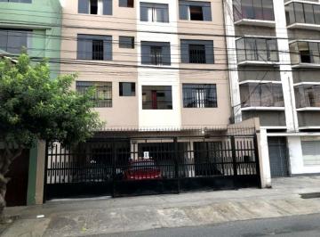 Vendo Minidpto U Oficina de 47 m², 1er Piso, Cochera, Limite de San Borja con Surquillo