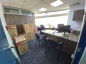 Se Vende Céntrica y Amplia Oficina en El Corazón de San Isidro