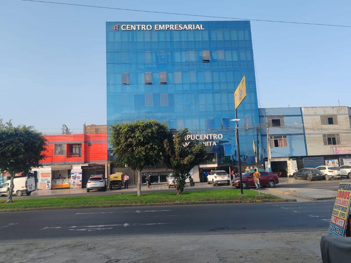 Vendo Oficina de 22.10 m² en Compucentro Santa Anita