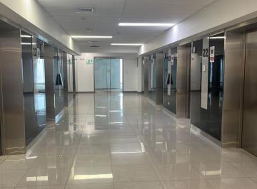 Oficina de 961 m² en Venta en Santiago de Surco