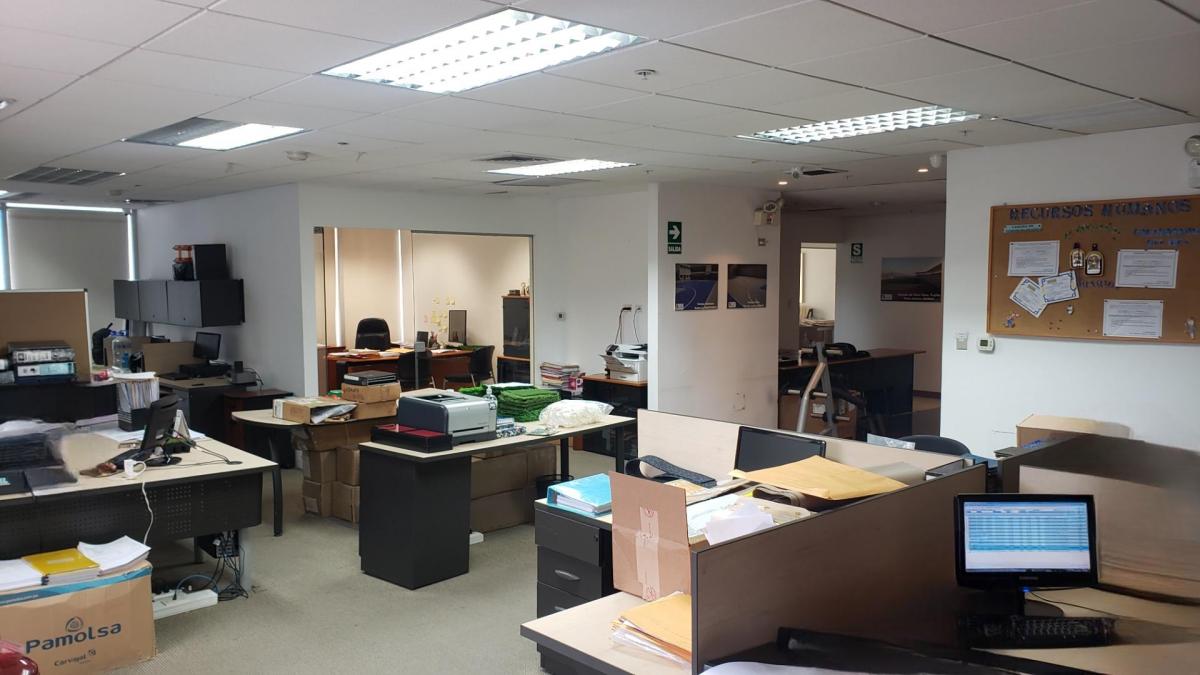 Oficina Corporativa Implementada de 231 m² con 4 Cocheras en El Golf Los Incas, Santiago de Surco