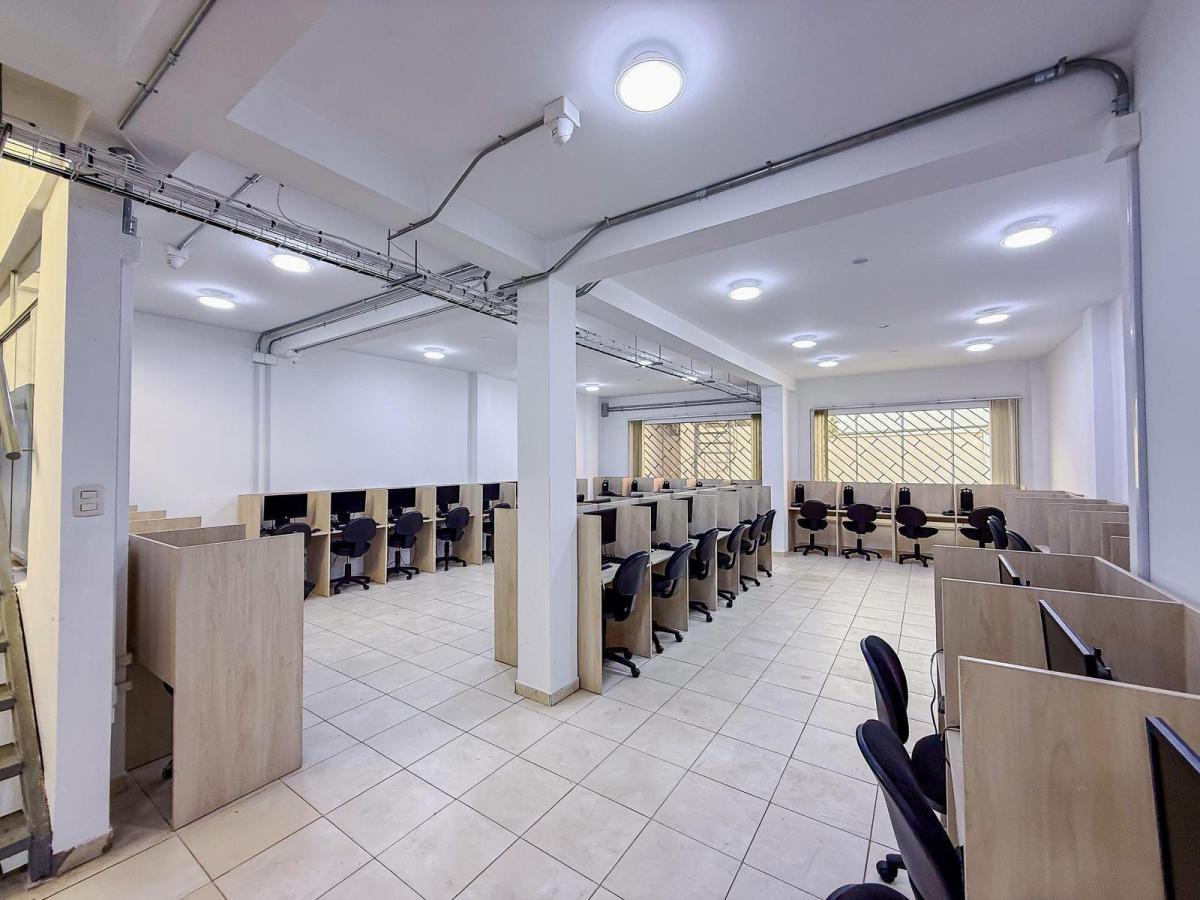 Alquiler Amplio Local Comercial Corporativo