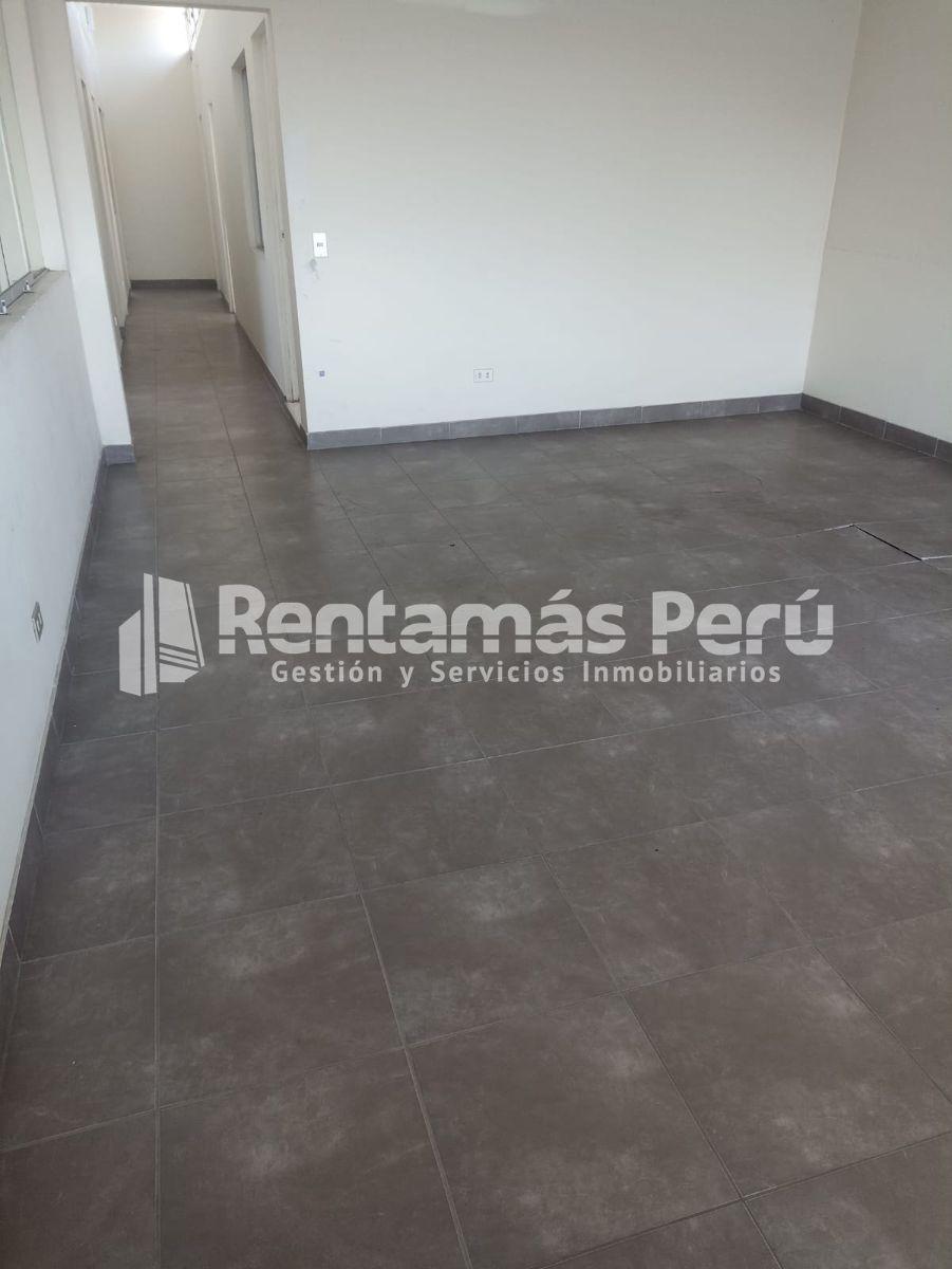 Local Comercial en Alquiler de 217 m² - 3er y 4to Piso - Chimbote