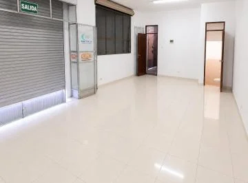 Alquilo Amplio Local Comercial en Paucarpata