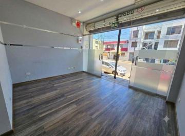 Local Comercial 100.00 m² – Av. Kennedy, Arequipa (Listo Para Ocupar)