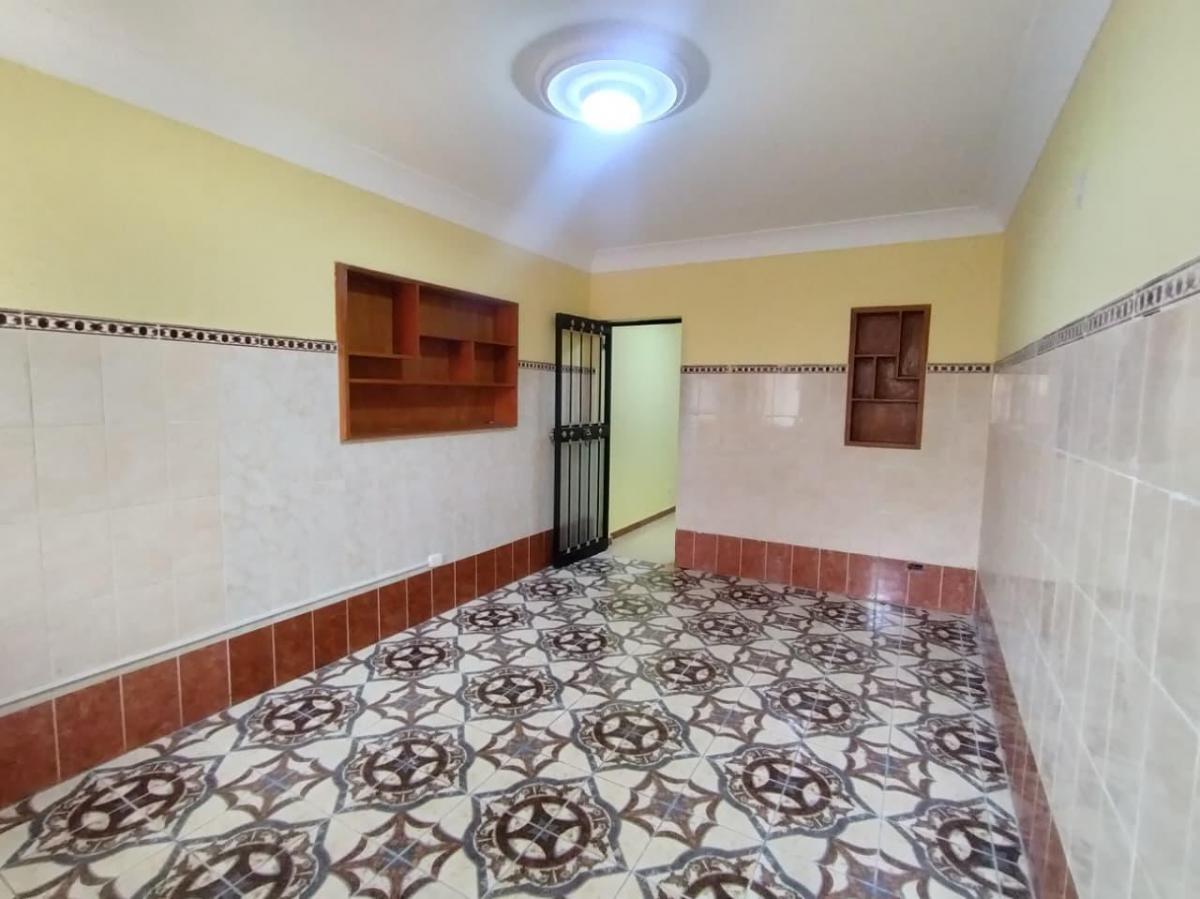 Se Alquila Local Comercial en Calle Salinar Pueblo Libre
