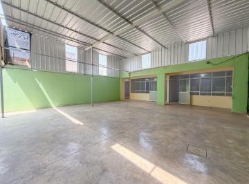 Local Comercial en Alquiler – Ubicación Estratégica y Alto Potencial