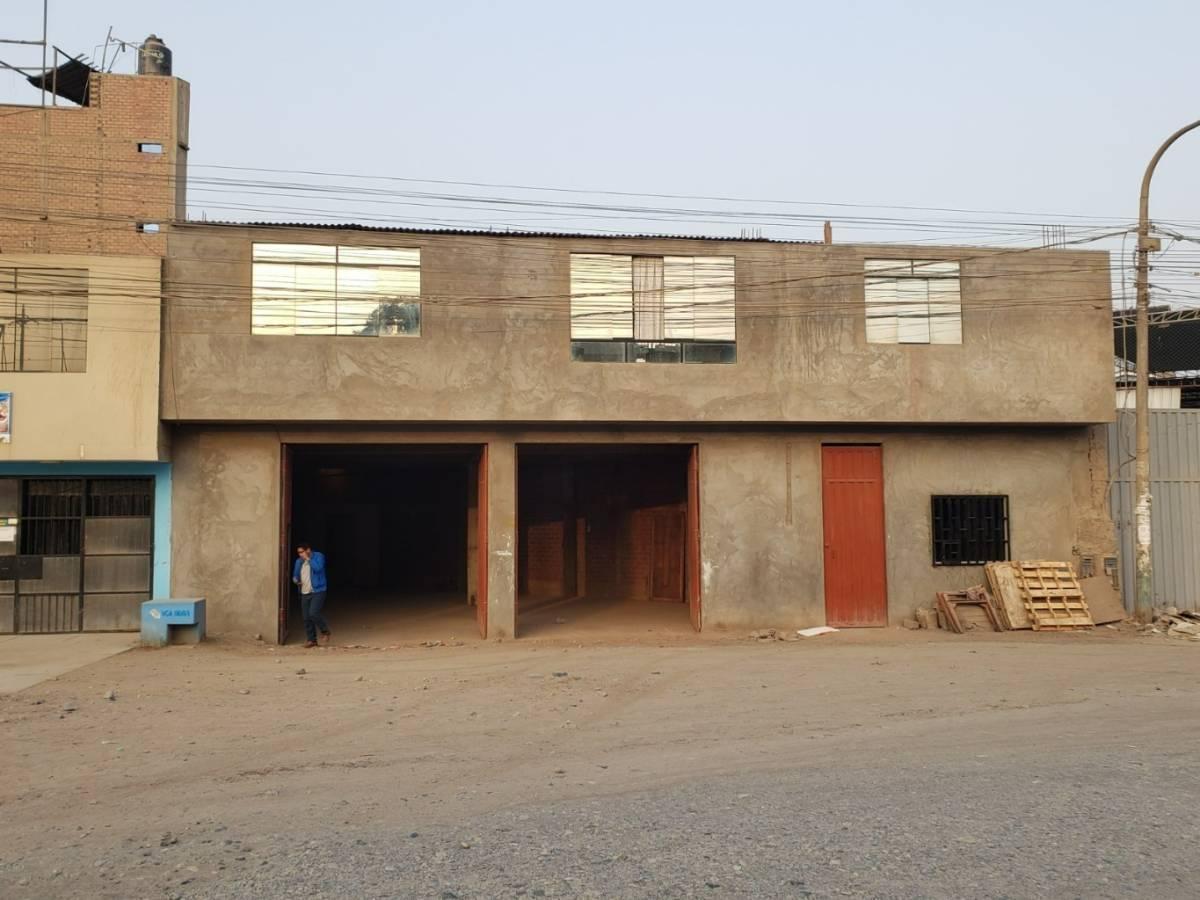 Local Comercial Multipropósito Frente Al Paradero Famesa Id: 3 7 9 2 3