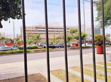 Local Comercial de 111 m² en Alquiler en San Borja
