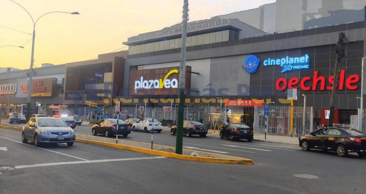 Alquilo Local Comercial 2, 500 m² Frente Mall Aventura Plaza - Av. Lurigancho