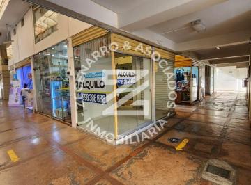 Alquilo Local Comercial de 9 m² Más Oficina en Centro Comercial Venturo