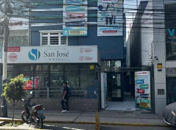 Local Comercial Avenida Ejercito. Alquiler Para Instituto