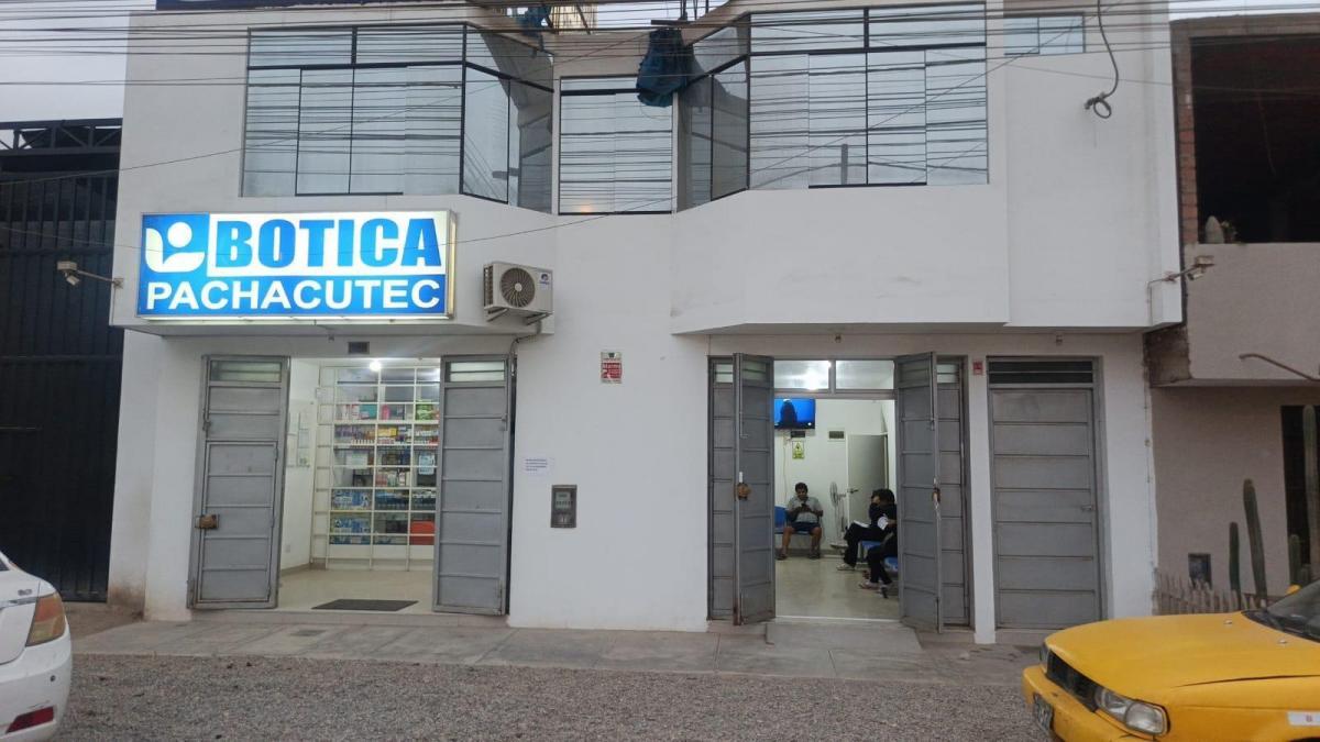Venta de Local Comercial y Policlínico en Pleno Funcionamiento en Pachacútec, Ventanilla