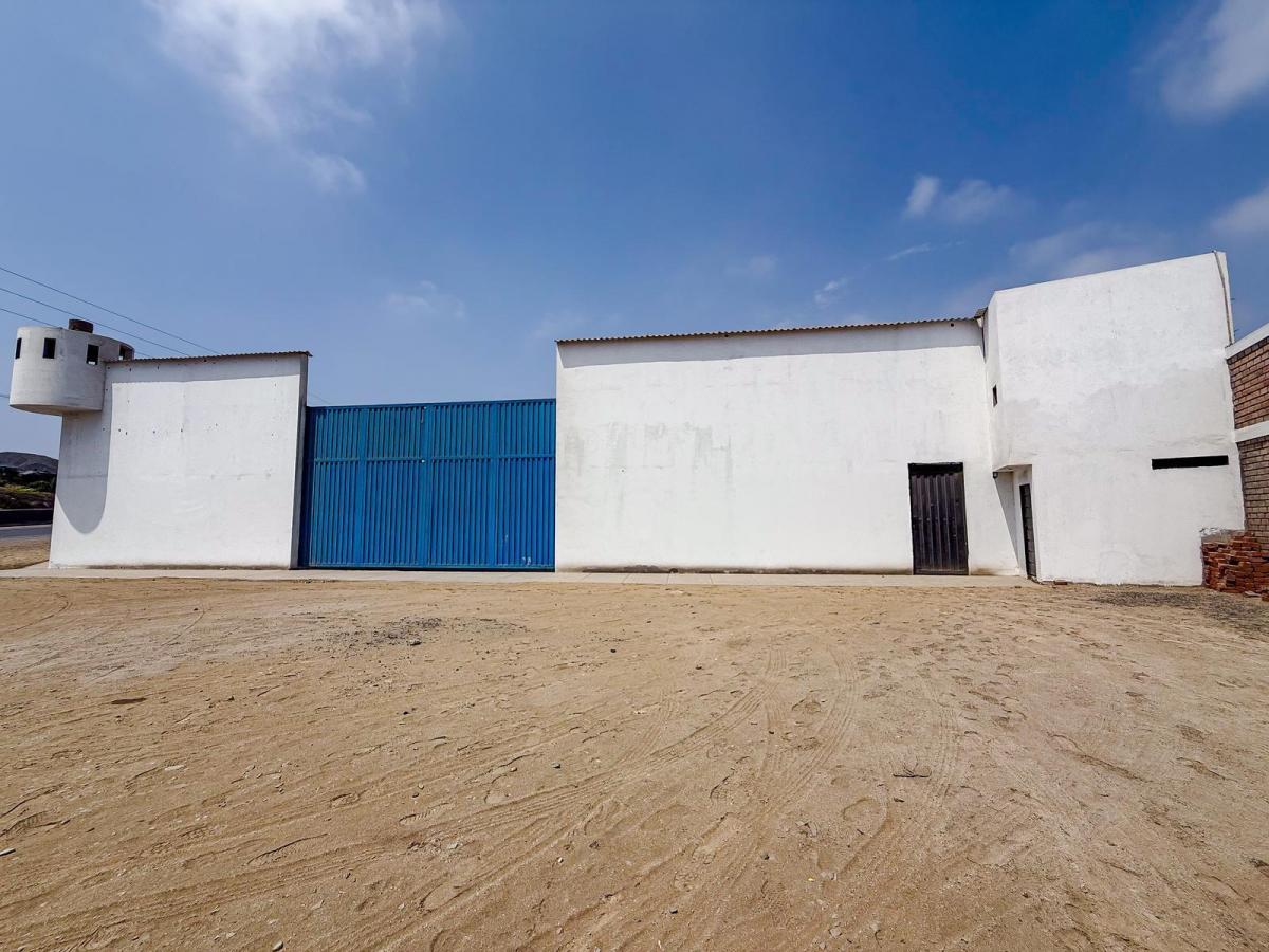 Local Comercial de 12, 000 m² Usos Múltiples Chancay Zonificación C - Z, Cerca del Puerto de Chancay