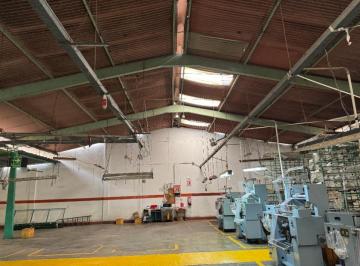 Se Vende Local Comercial A. T. 2, 000 m² A. C. 2, 900 m² Excelente Ubicacion