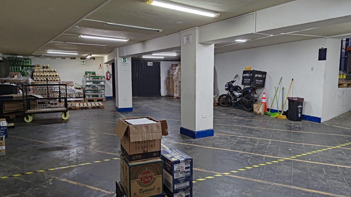 Ocasión Vendo Local Comercial, Almacen o Terreno en Jiron Zafiros 27, La Victoria