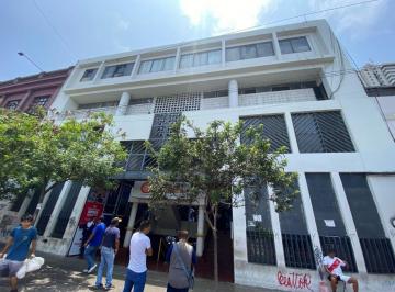 Local Comercial en Wilson Excelente Ubicado en Galería