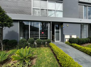 Venta de Local Comercial con Buen Frente en Lince - Zonificáción Cz