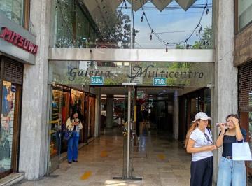 Vendo Local Comercial en Av. Jose Larco