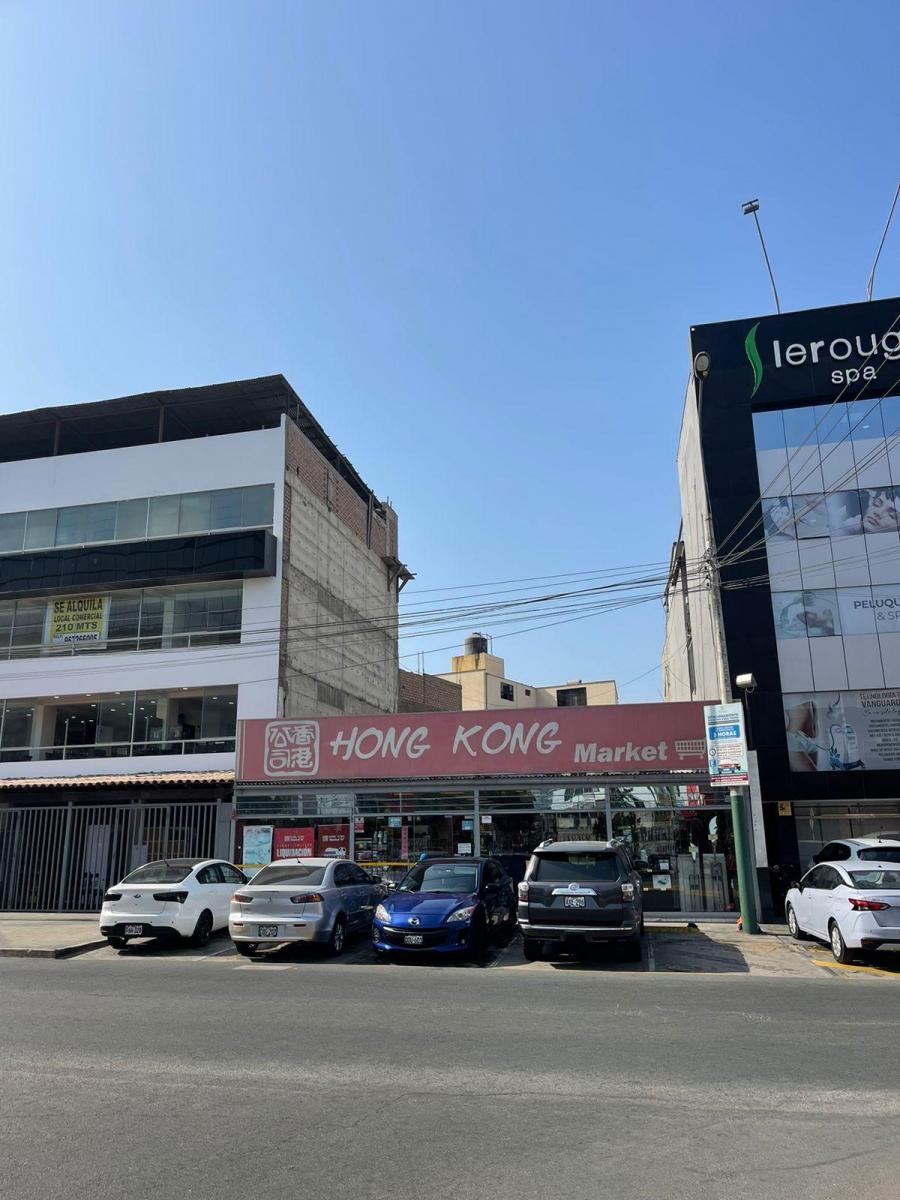 Local Comercial en Av. Las Artes Norte 310 San Borja