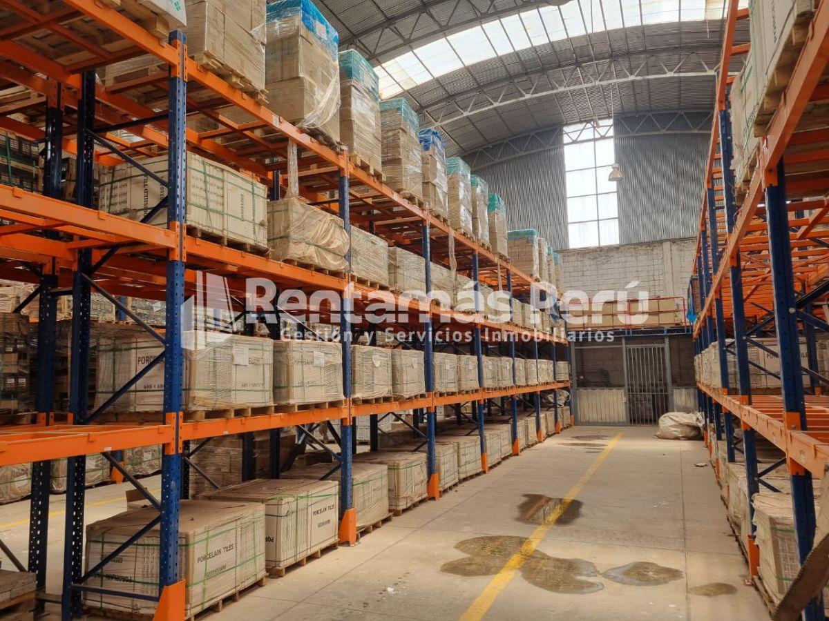 Alquiler de Local Industrial/comercial 18, 400 m² Ubicado en Zona Estratégica - Arequipa