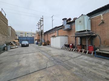 Local Industrial con Nave y Oficinas! en Av. Argentina
