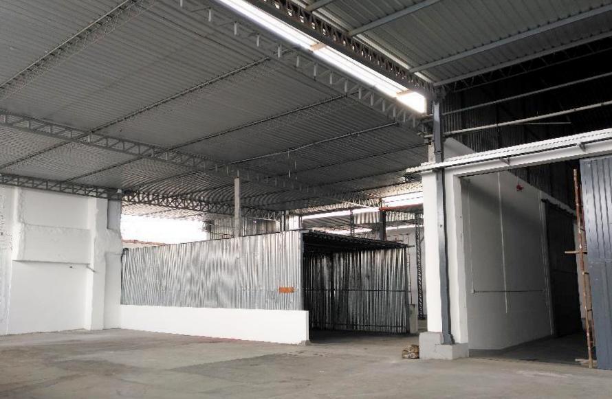 Alquilo Local Industrial de 1, 985 m² en Pueblo Libre
