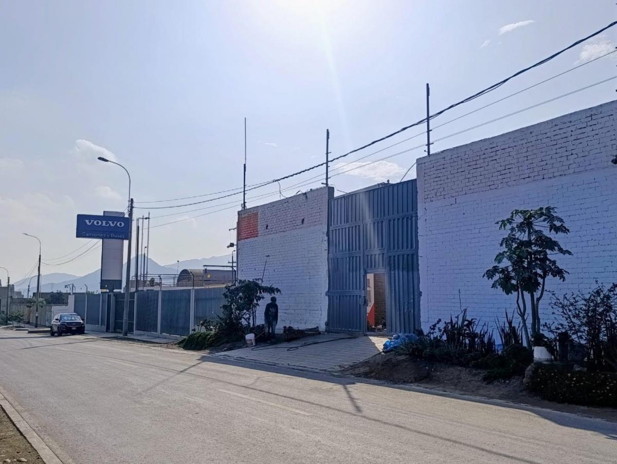 Alquilo Local Industrial 661 m² - Los Huertos de Huachipa