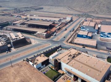 Vendo Local Industrial de Estreno en Huachipa