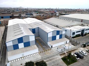 Local Industrial en Venta en Lurín de 3, 180 m² Semi Implementado